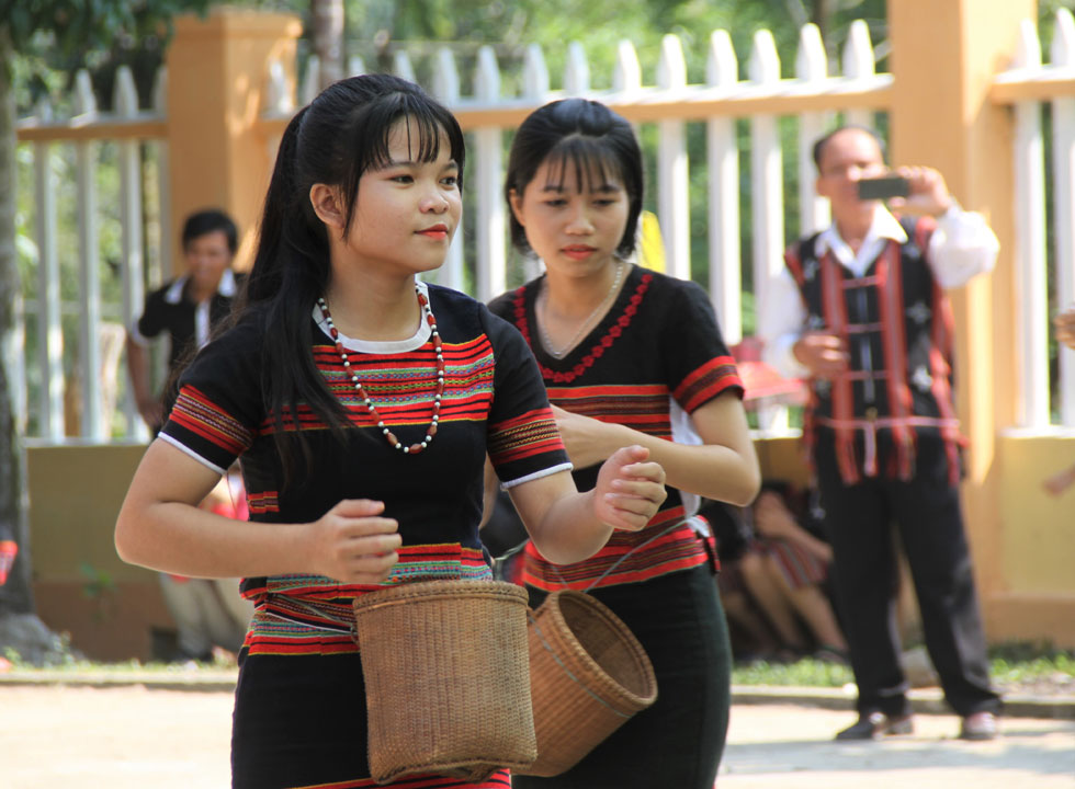 … a rice harvest dance.