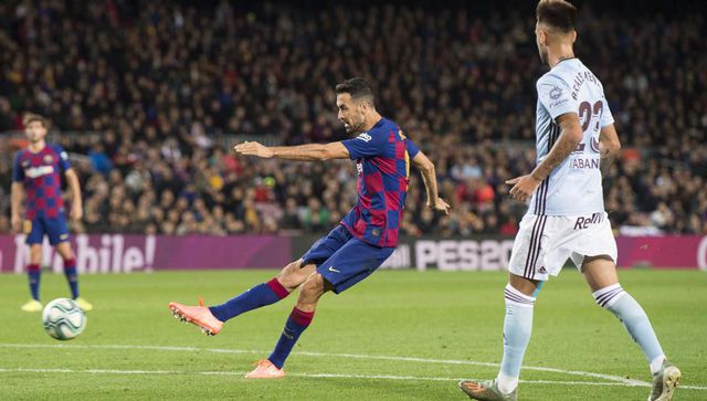 Busquets ấn định chiến thắng 4-1 cho Barcelona ở phút 85