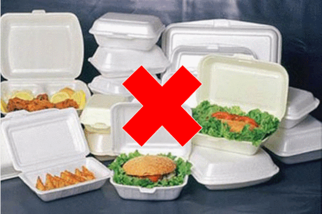 Không nên dùng hộp xốp để đựng bất kì loại thực phẩm nào, đặc biệt là đồ nóng.