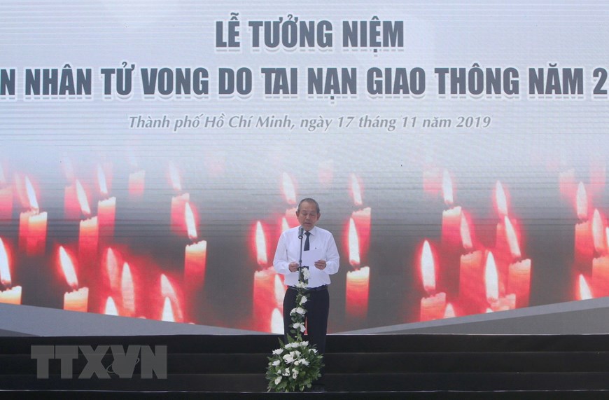 Phó Thủ tướng Thường trực Trương Hòa Bình phát biểu tại lễ tưởng niệm. (Ảnh: Thanh Vũ/TTXVN)