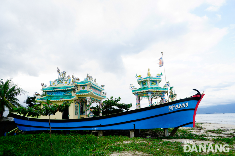 Fishermen from the Thanh An and Thanh Thuy fishing villages said the temple commemorates fishermen who died or went missing at sea regardless of where they are from.