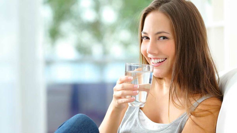 Tăng cường hệ miễn dịch: Uống nước khi đói giúp cân bằng hệ bạch huyết, dẫn đến tăng cường hệ miễn dịch. Một hệ miễn dịch khỏe mạnh sẽ giúp bạn an toàn trước nhiều bệnh tật.