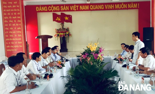 Đổi mới công tác kiểm tra, giám sát ở Đảng bộ huyện Hòa Vang giúp nâng cao sức chiến đấu của các tổ chức Đảng trực thuộc. Trong ảnh: Buổi làm việc của Đoàn công tác UBKT Trung ương với Đảng ủy xã Hòa Phước ngày 22-10.
