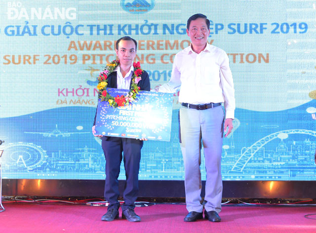 Le Hoang Anh, the ECO of Multi Viet Nam Co., Ltd won the first prize at the recent Pitching Competition - SURF 2019