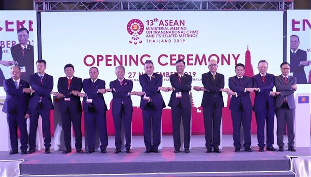 Ministers pose for a group photo (Photo: VNA)