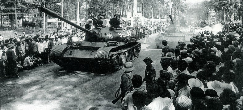 Tổng tấn công và nổi dậy mùa Xuân 1975, thống nhất đất nước