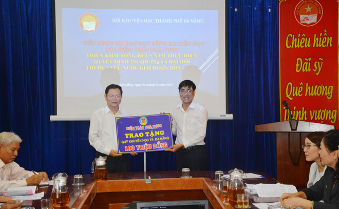 Kiểm toán Nhà nước tài trợ 100 triệu đồng cho Hội khuyến học Đà Nẵng