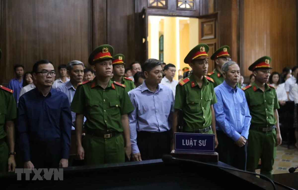 Nguyên Phó Chủ tịch UBND TPHCM Nguyễn Hữu Tín lĩnh án 7 năm tù
