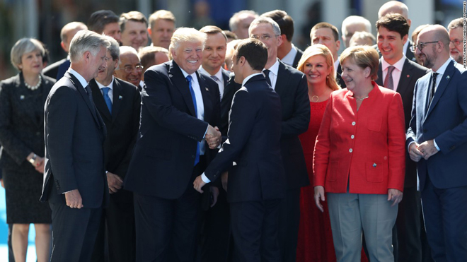 Các nhà lãnh đạo tham dự hội nghị thượng đỉnh NATO tại Brussels (Bỉ) vào năm ngoái. 		Ảnh: CNN