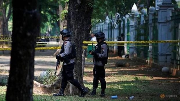 Indonesian soldiers at the site. (Photo: Reuters)