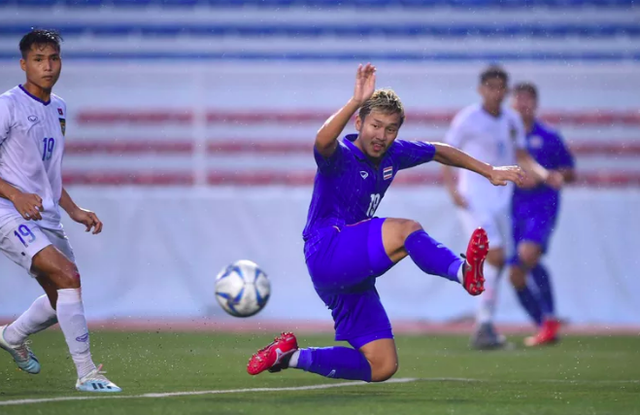 Nhà đương kim vô địch SEA Games là Thái Lan đứng trước nguy cơ bị loại ngay từ vòng bảng