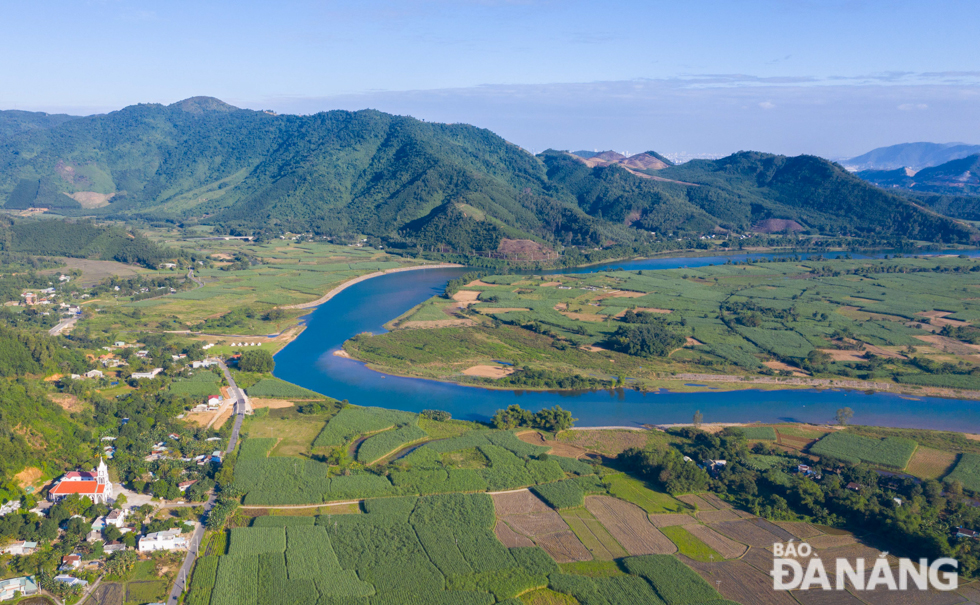 An overview of Hoa Bac Commune from above