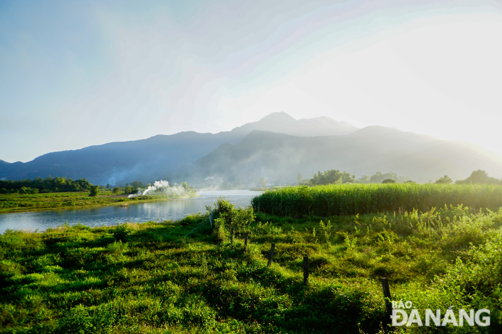 A peaceful scene of Hoa Bac Commune viewed from Hoi Yen Village’s sugarcane fields