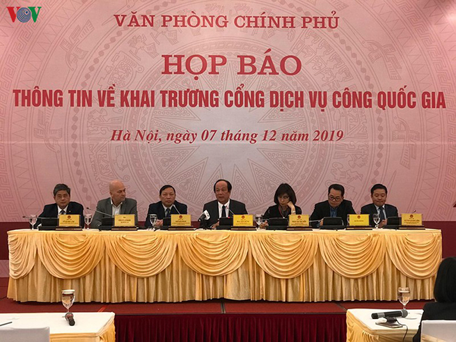 Quang cảnh cuộc họp báo.