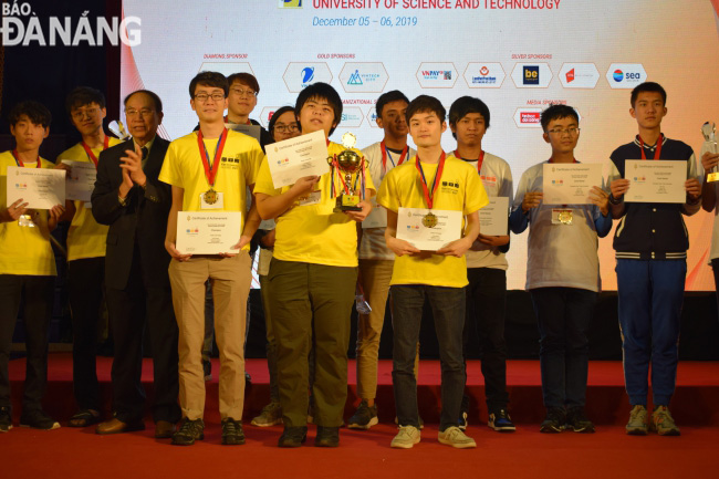 A team from Japan-based Kyoto University came first in the ICPC Asia Regional Contest,