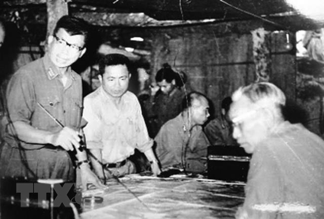 •        Đại tướng Lê Trọng Tấn (1914-1986), nguyên Tổng Tham mưu trưởng QĐND Việt Nam, Thứ trưởng Bộ Quốc phòng, Phó Tư lệnh Quân Giải phóng miền Nam, là vị Đại tướng Việt Nam lớn tuổi nhất vào thời điểm thụ phong (70 tuổi). (Ảnh: Tư liệu/TTXVN phát)