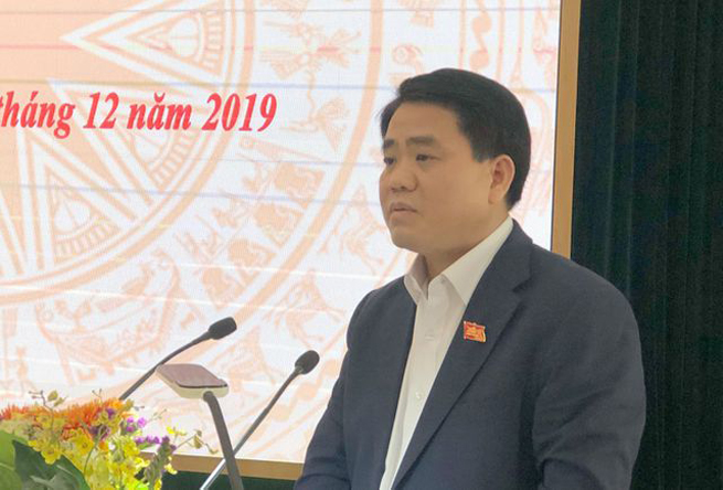 Ông Nguyễn Đức Chung - Chủ tịch UBND TP Hà Nội phát biểu tại buổi tiếp xúc cử tri