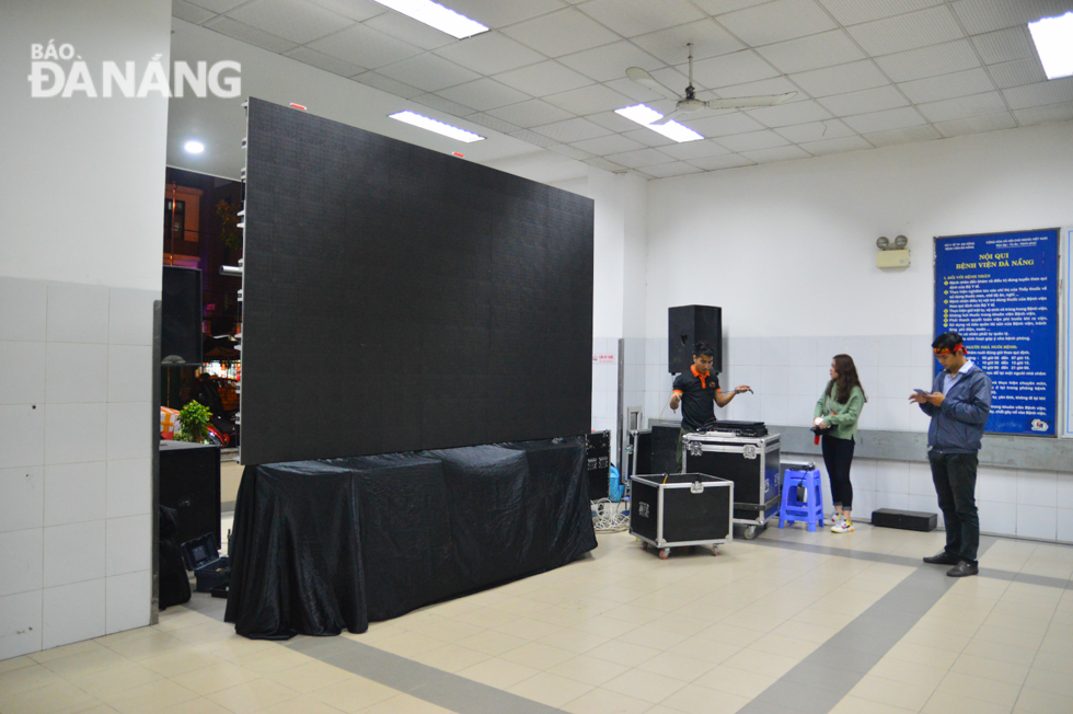 … at the Da Nang General Hospital to serve hundreds of Vietnamese fans who would cheer for the national team.