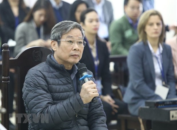 Bị cáo Nguyễn Bắc Son trả lời câu hỏi của Hội đồng xét xử. (Ảnh: Văn Điệp/TTXVN)