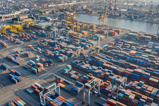 Shipping containers at Tanjung Priok Port in Jakarta (Shutterstock.com)