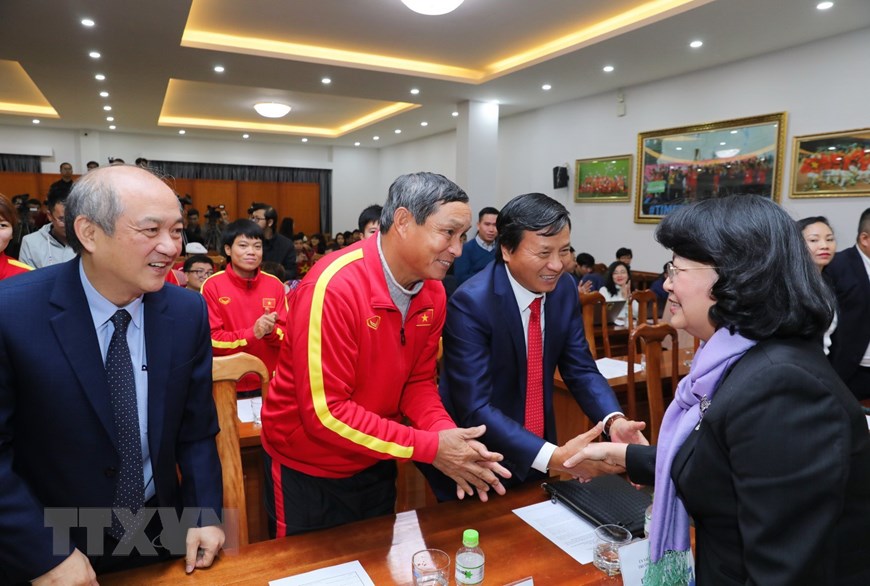 Phó Chủ tịch nước Đặng Thị Ngọc Thịnh đến dự Lễ ký kết. (Ảnh: Thành Đạt/TTXVN)