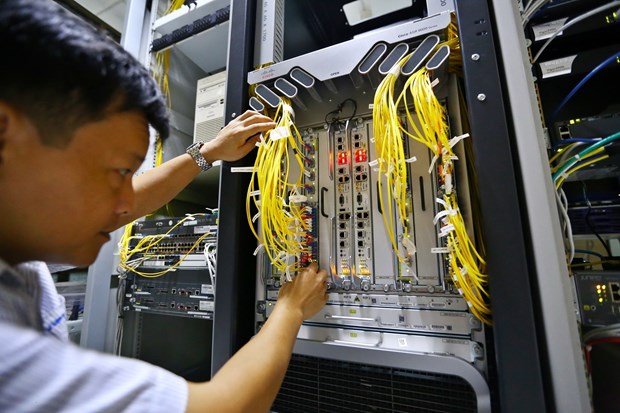 Sự cố cáp quang ảnh hưởng tới đường truyền internet tại Việt Nam (Ảnh minh họa: TTXVN)