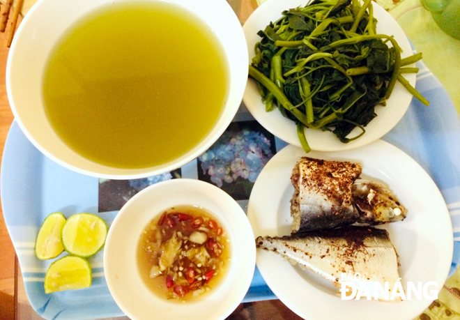 Rau muống trở thành món ăn quen thuộc trong bữa ăn của các gia đình Việt.  Ảnh: Đ.H.L