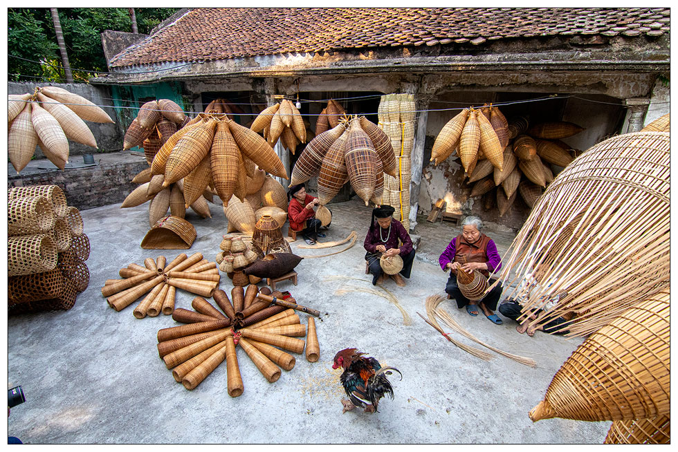 Explore more than 200-year-old bamboo fish trap making village - Da Nang  Today - News - eNewspaper