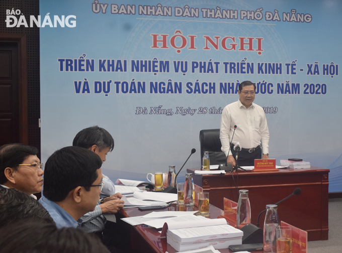 Chủ tịch UBND thành phố Huỳnh Đức Thơ phát biểu kết luận tại hội nghị