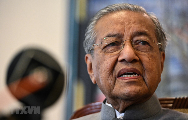 Thủ tướng Malaysia Mahathir Mohamad tuyên bố sẵn sàng từ chức