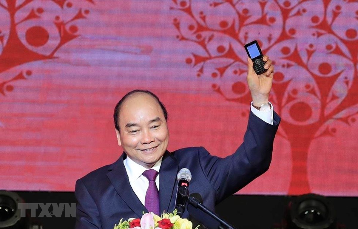 Thủ tướng Nguyễn Xuân Phúc nhắn tin ủng hộ người nghèo