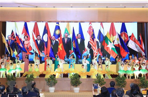Thủ tướng Nguyễn Xuân Phúc, Chủ tịch ASEAN 2020 chủ trì Lễ khởi động Năm Chủ tịch ASEAN 2020. (Nguồn: Thống Nhất/TTXVN)