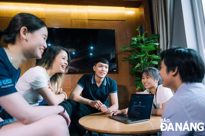 Da Nang attracts a large number of both domestic and foreign IT firms thanks to its good and hard-working human resources.