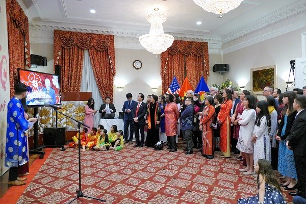 The Vietnamese Embassy in the US hosts a New Year programme with the participation of about 250 Vietnamese and international friends. (Photo: vietnamembassy-usa.org)