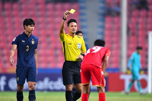 Trọng tài Sato Ryuji điều hành trận U23 Thái Lan thắng 5-0 U23 Bahrain ở ngày thi đấu đầu tiên của vòng chung kết U23 châu Á 2020. (Ảnh: AFC)