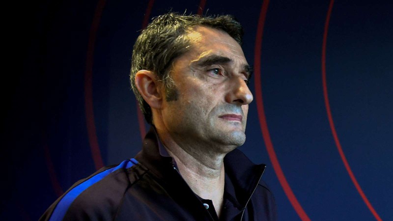 HLV  HLV Ernesto Valverde bị Barca sa thải (Ảnh: Getty).