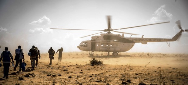 A helicopter carrying peacekeeping forces in Mali (Source: news.un.org)