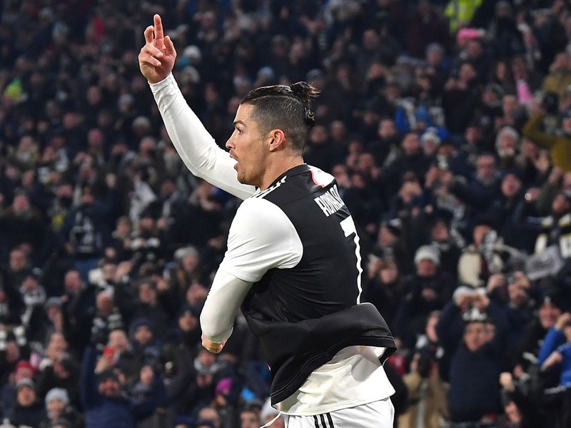 Ronaldo thi đấu rất hay ở trận gặp Roma (Ảnh: Getty).