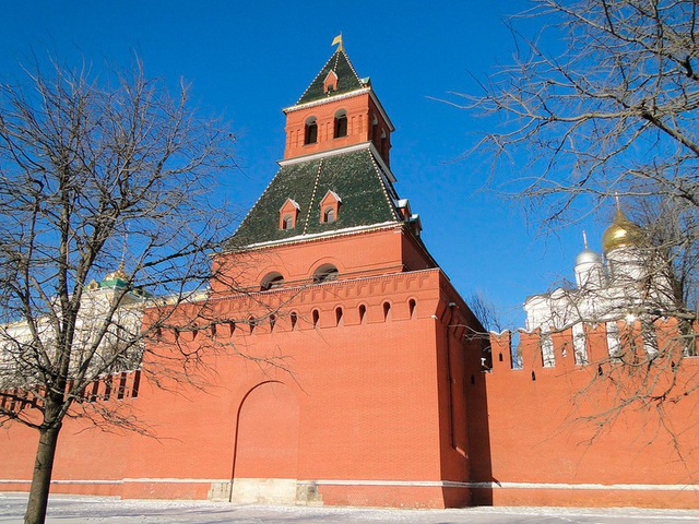 Tháp Taynitskaya của Kremlin Moscow. Ảnh: RBTH