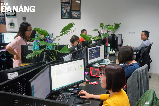 Employees at the FPT Software Da Nang Company 