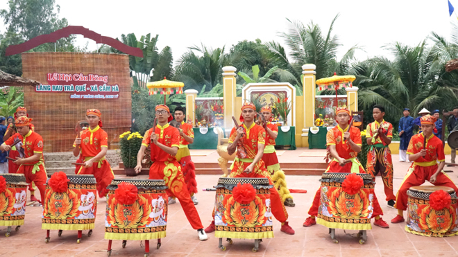 The event featured numerous exciting activities, including a ceremony to honour the Gods of the Agriculture, and a lion dance performances.