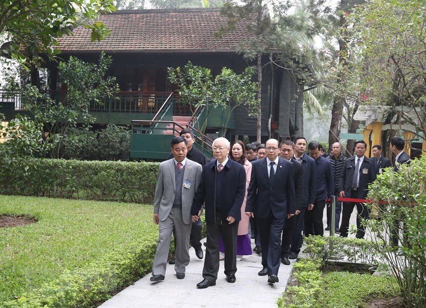 Tổng Bí thư, Chủ tịch nước Nguyễn Phú Trọng thăm Khu Di tích Chủ tịch Hồ Chí Minh tại Phủ Chủ tịch. (Ảnh: Trí Dũng/TTXVN)