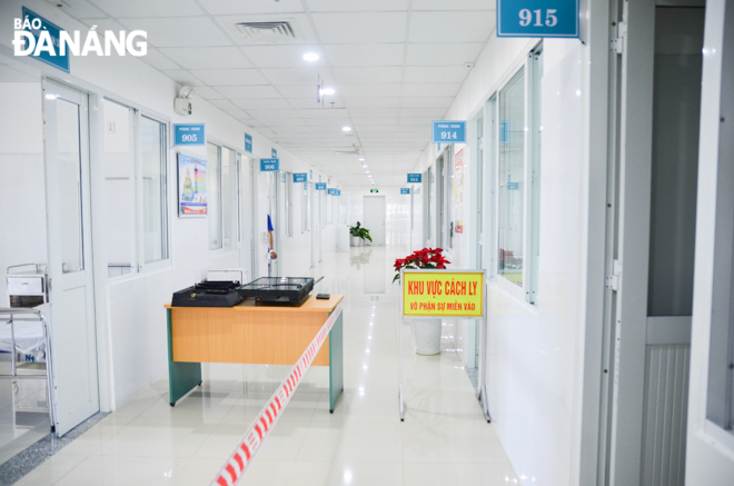 The quarantine zone features a total of 17 hospital rooms. Of this, one room has only 2 hospital beds, whilst the remaining 16 rooms provide 31 beds in total.