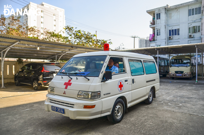 The hospital has two ambulances with registration plates of 80B-3436 and 80B-3075 
