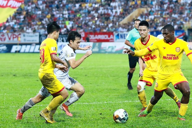 Các giải bóng đá chuyên nghiệp Việt Nam sẽ được bắt đầu vào tháng Ba sau khi bị hoãn vì dịch bệnh do virus corona gây ra. (Ảnh: Nguyên An/Vietnam+)