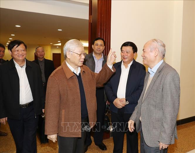 Tổng Bí thư, Chủ tịch nước Nguyễn Phú Trọng với các đại biểu dự cuộc họp. Ảnh: Trí Dũng/TTXVN