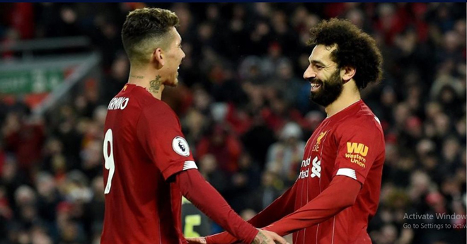 Sự tỏa sáng đúng lúc của những cá nhân như Firmino (trái) hay Salah (phải) là chìa khóa giúp Liverpool thể hiện một gương mặt đáng sợ trên mọi đấu trường ở mùa giải này.Ảnh: UEFA