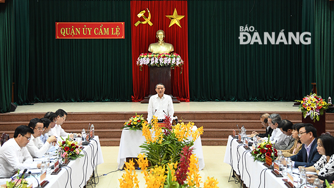 Ủy viên BCH Trung ương Đảng, Bí thư Thành ủy Trương Quang Nghĩa phát biểu kết luận tại buổi làm việc. Ảnh: ĐẶNG NỞ