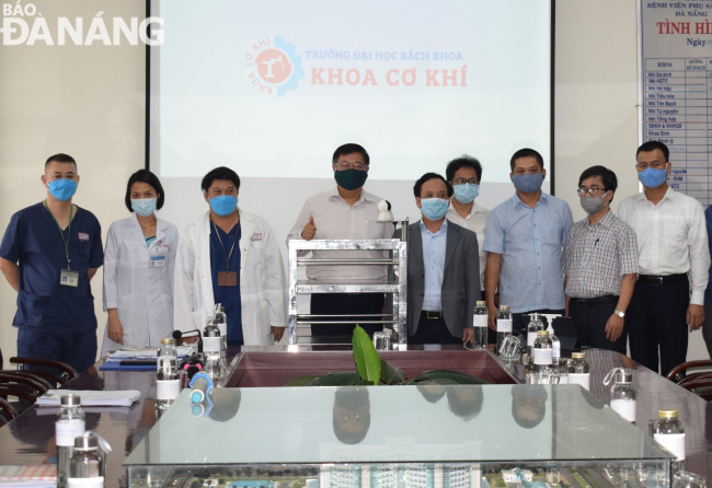 Bệnh viện Phụ sản-Nhi Đà Nẵng tiếp nhận robot phục vụ người cách ly phòng Covid-19