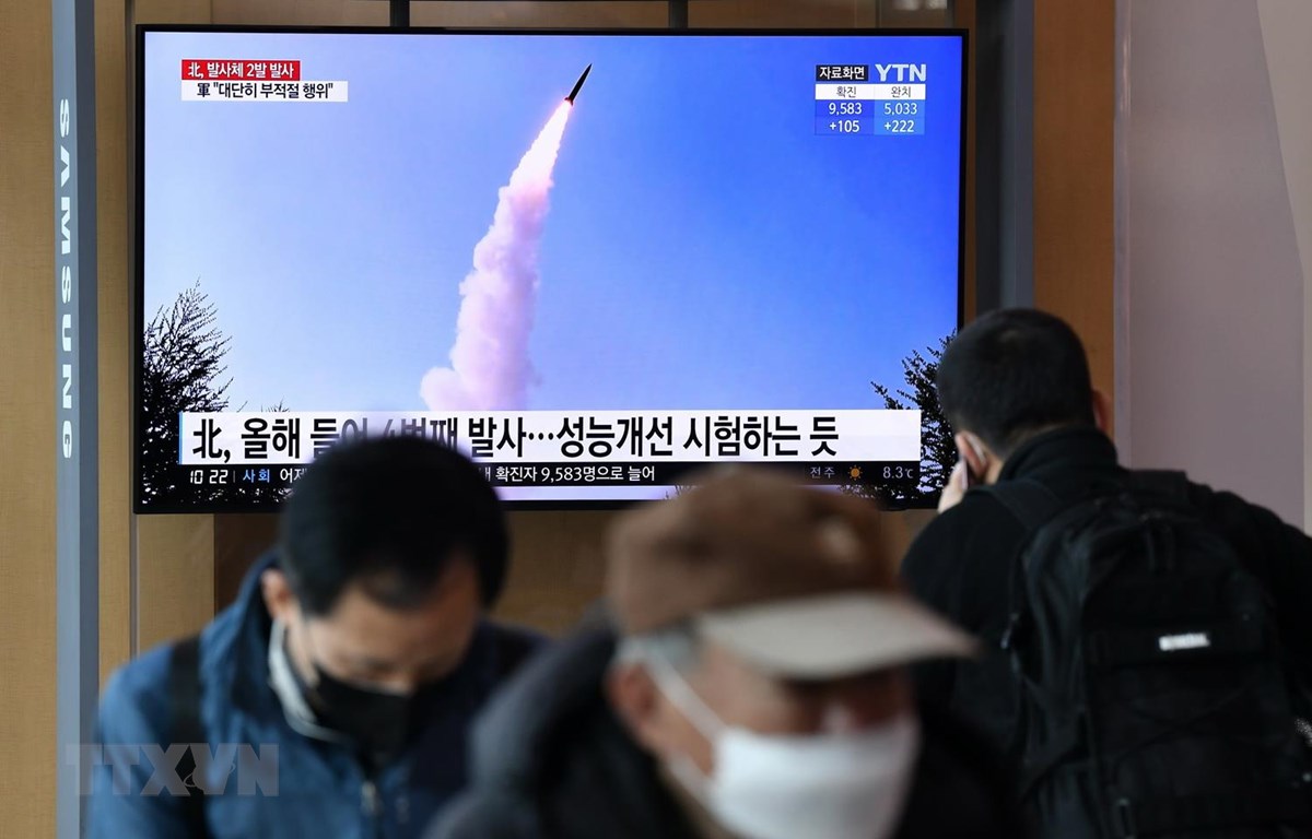 Phủ Tổng thống Hàn Quốc họp khẩn về vụ phóng tên lửa của Triều Tiên